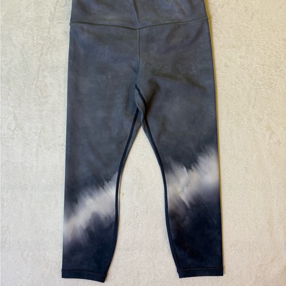 Athleta Ombre Leggings women’s size small blue and white